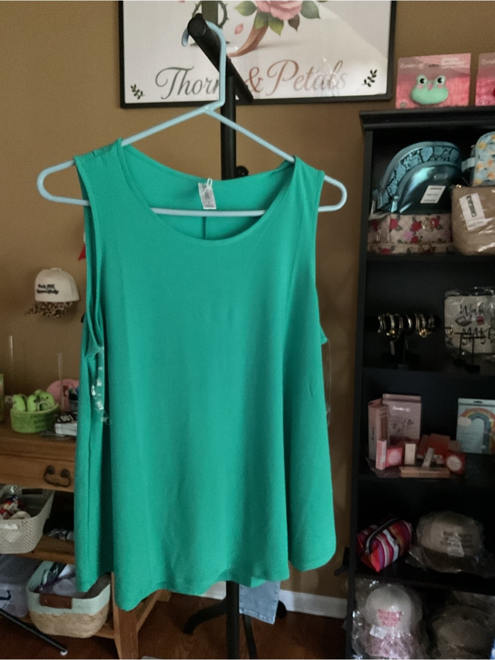 Dear Scarlett Sleeveless Teal two piece pant set. Flowy - Picture 2 of 3